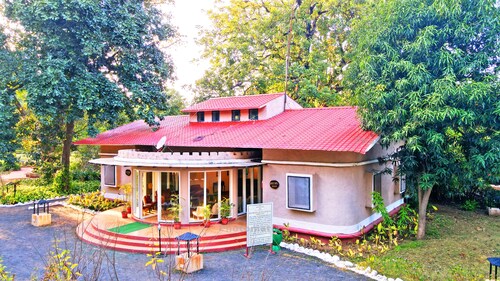 Bundela Bandhavgarh by Octave