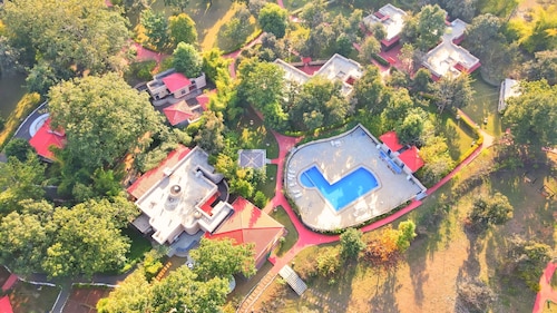 Bundela Bandhavgarh by Octave