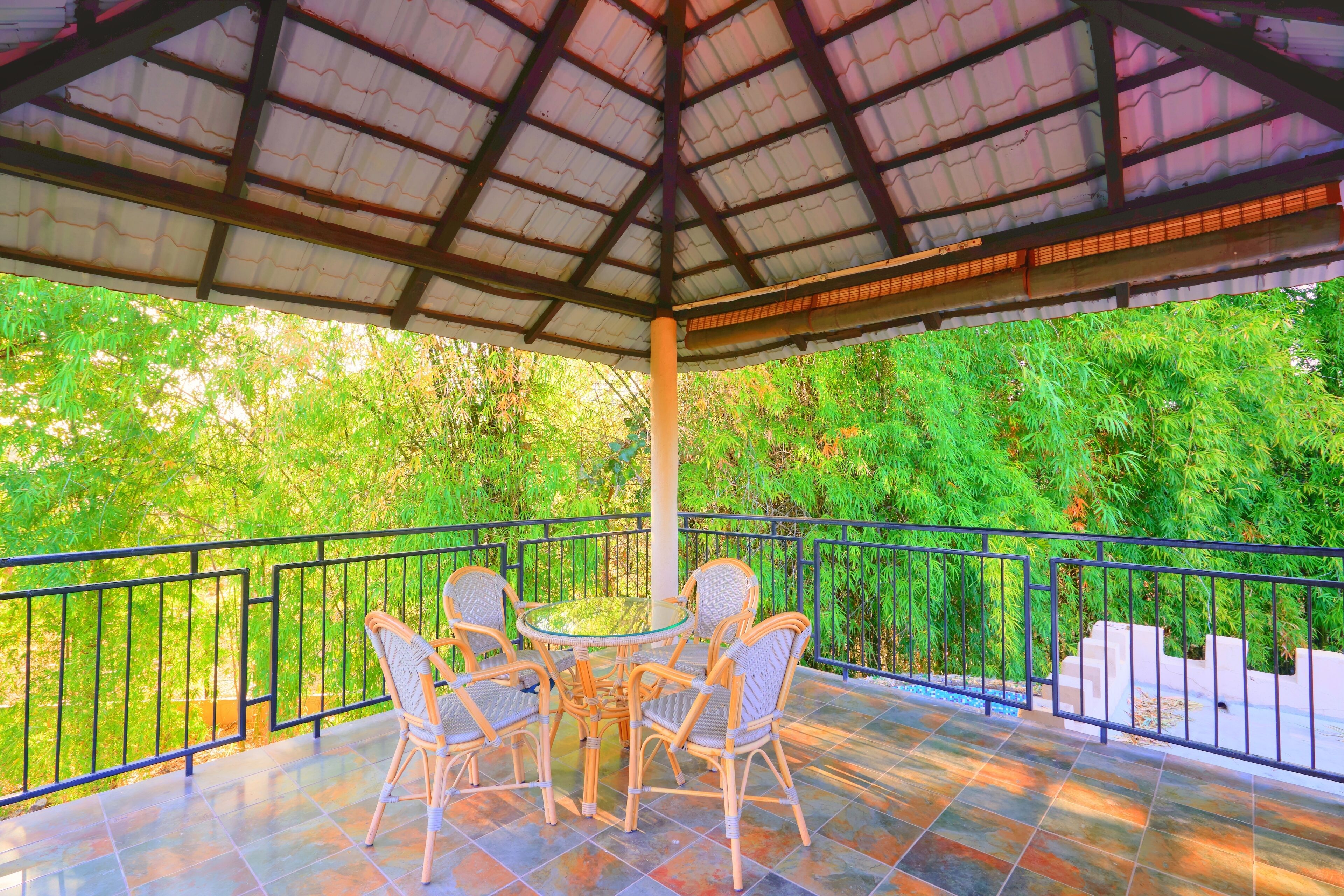 Habitación Deluxe doble, terraza, vistas al jardín | Terraza o patio