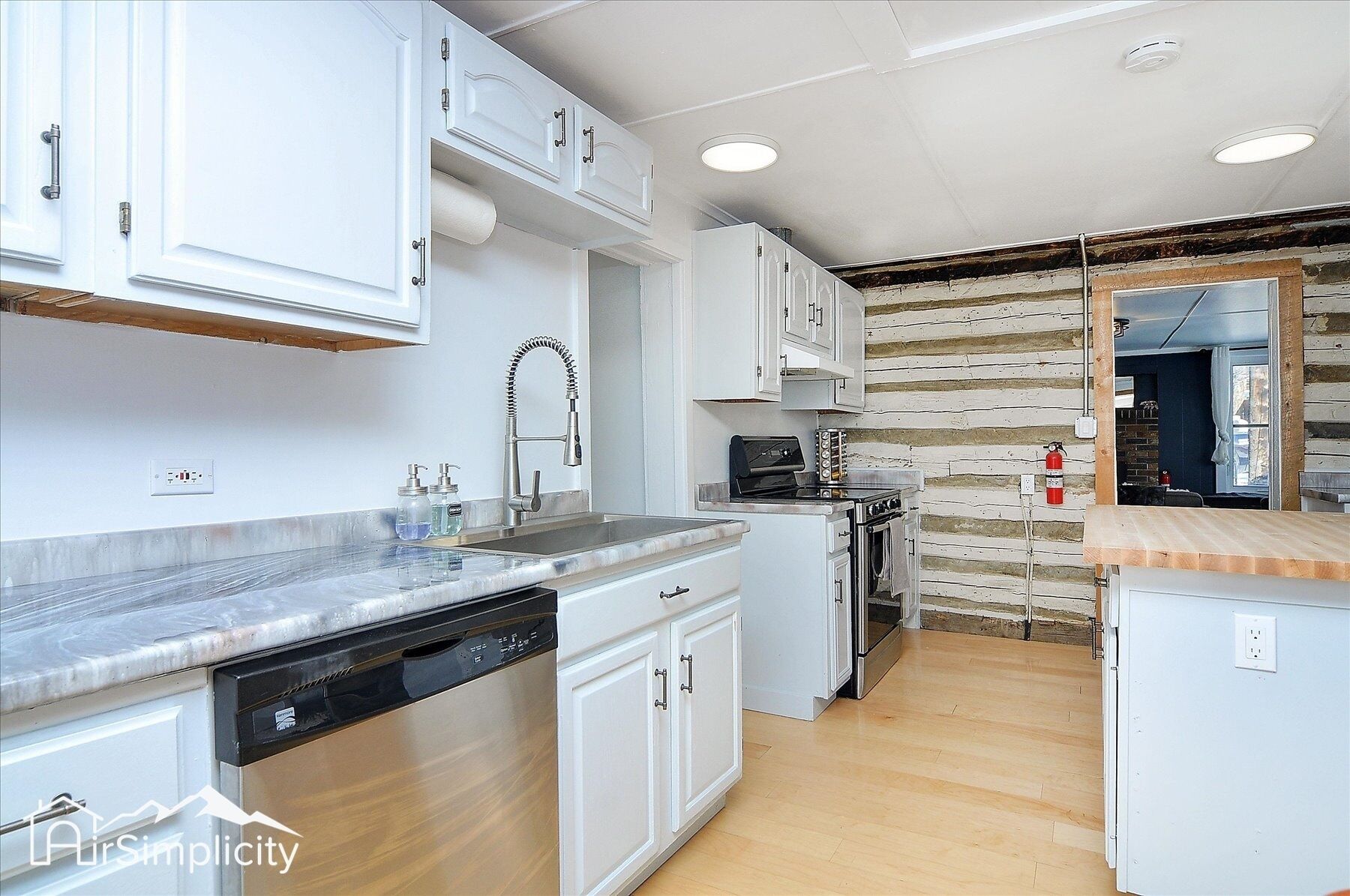 Stargazer Chalet • Alpine Lake Retreat • Fast Wifi