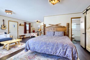 6 bedrooms, iron/ironing board, travel crib, free WiFi - Cabin Compound | Lake + Alpine Lookout | Fast Wifi (Twin Lakes)