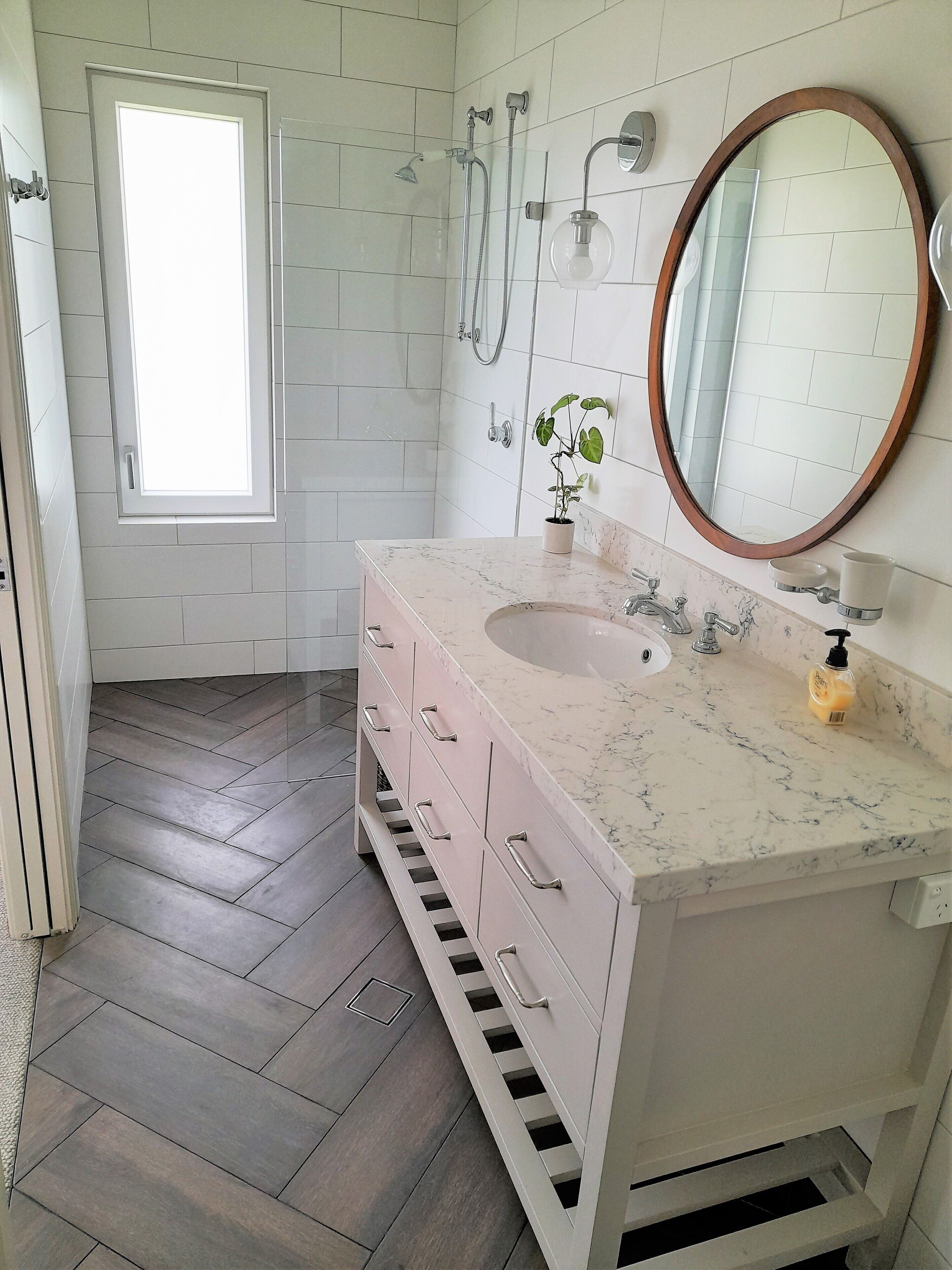 Hampton style 3 bedrooms, study and wet bar 10min from all Sydney attractions