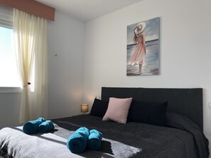 2 slaapkamers, een strijkplank/strijkijzer, wifi