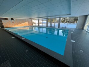 Innenpool, beheizter Pool