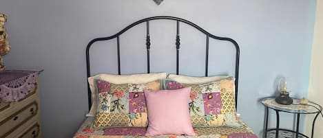 3 bedrooms, iron/ironing board, travel crib, free WiFi