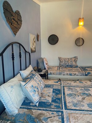3 bedrooms, iron/ironing board, travel cot, free WiFi - CASAL DOS CARPINTEIROS, 2 - Beach and Countryside (Silveira)