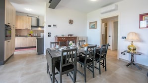 Dining - Villa Teresa Apt Lake Garda View 2BR + Pool (Soiano del Lago)