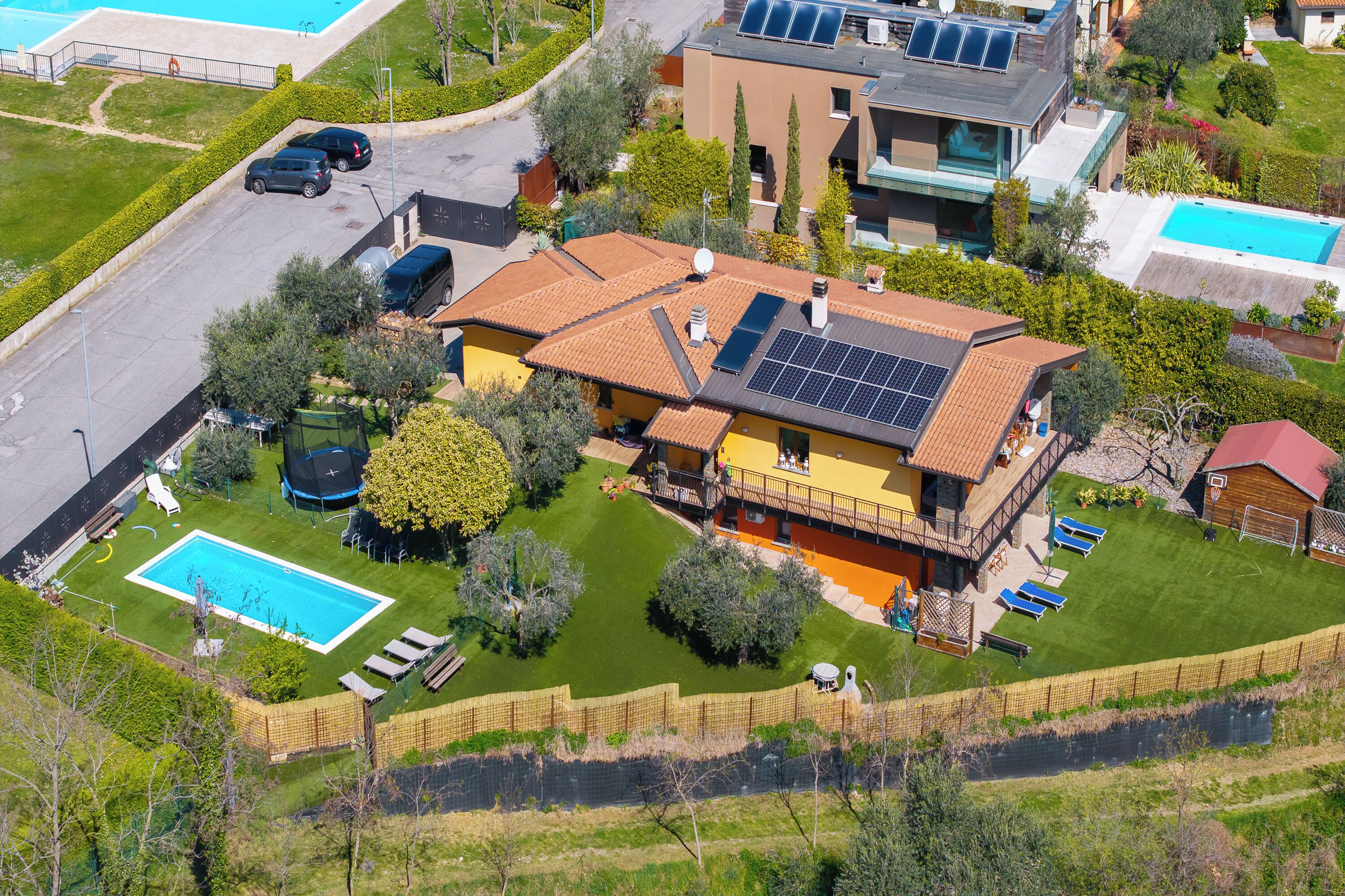 Rumah Keluarga, beberapa kamar (Villa Teresa Apt Lake Garda View) | Eksterior