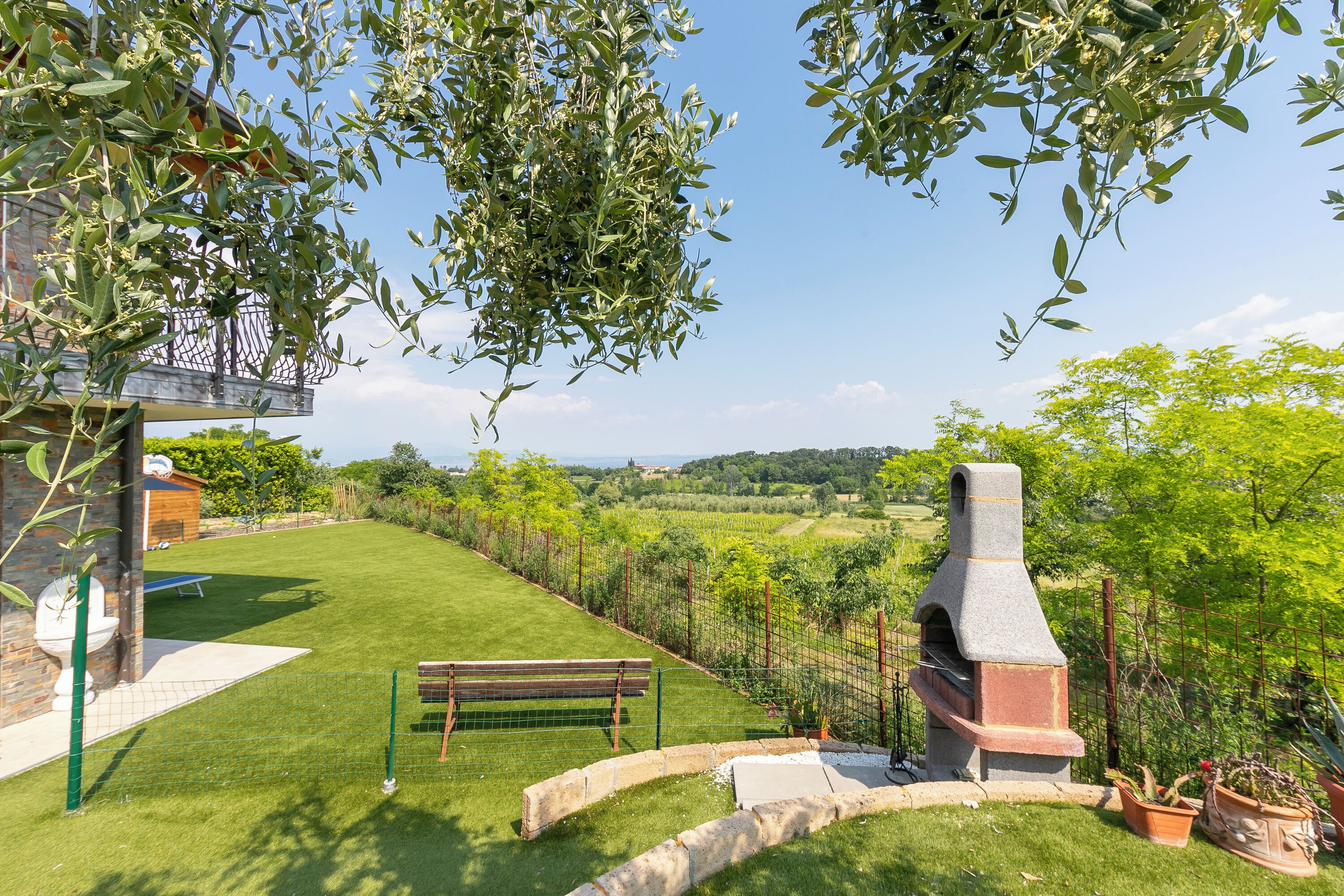 Family House, Multiple Bedrooms (Villa Teresa Apt Lake Garda View) | Property grounds