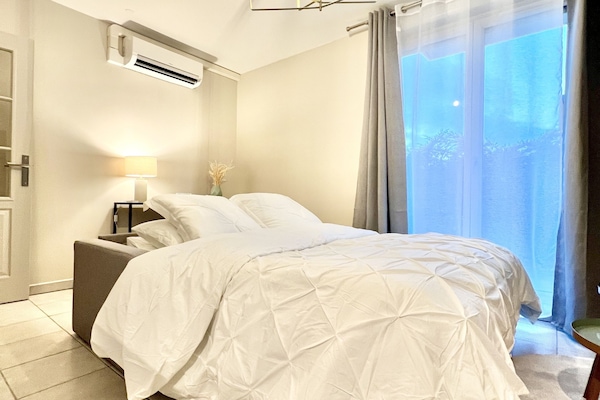 1 dormitori, escriptori, planxa i posts de planxar i wifi gratuïta