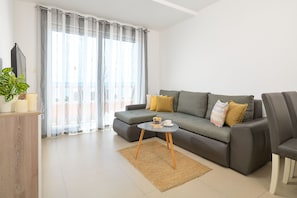 Apartment, 1 Bedroom, Balcony, Sea View | Living area