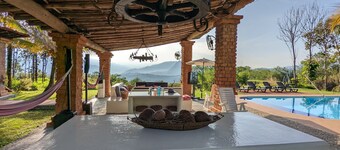 Full Gastronomic experience included