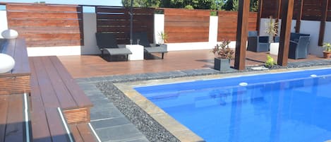 Outdoor pool, a heated pool