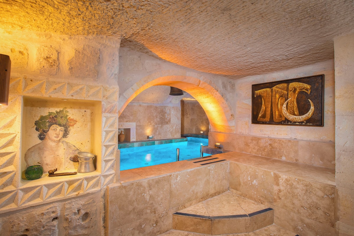 Deluxe Kemer Suite - 203 | Premium bedding, free minibar items, individually decorated