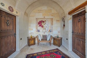 32-inch LCD TV with satellite channels, TV, printers - Cappa Via Cave Hotel Cappadocia (Ürgüp)