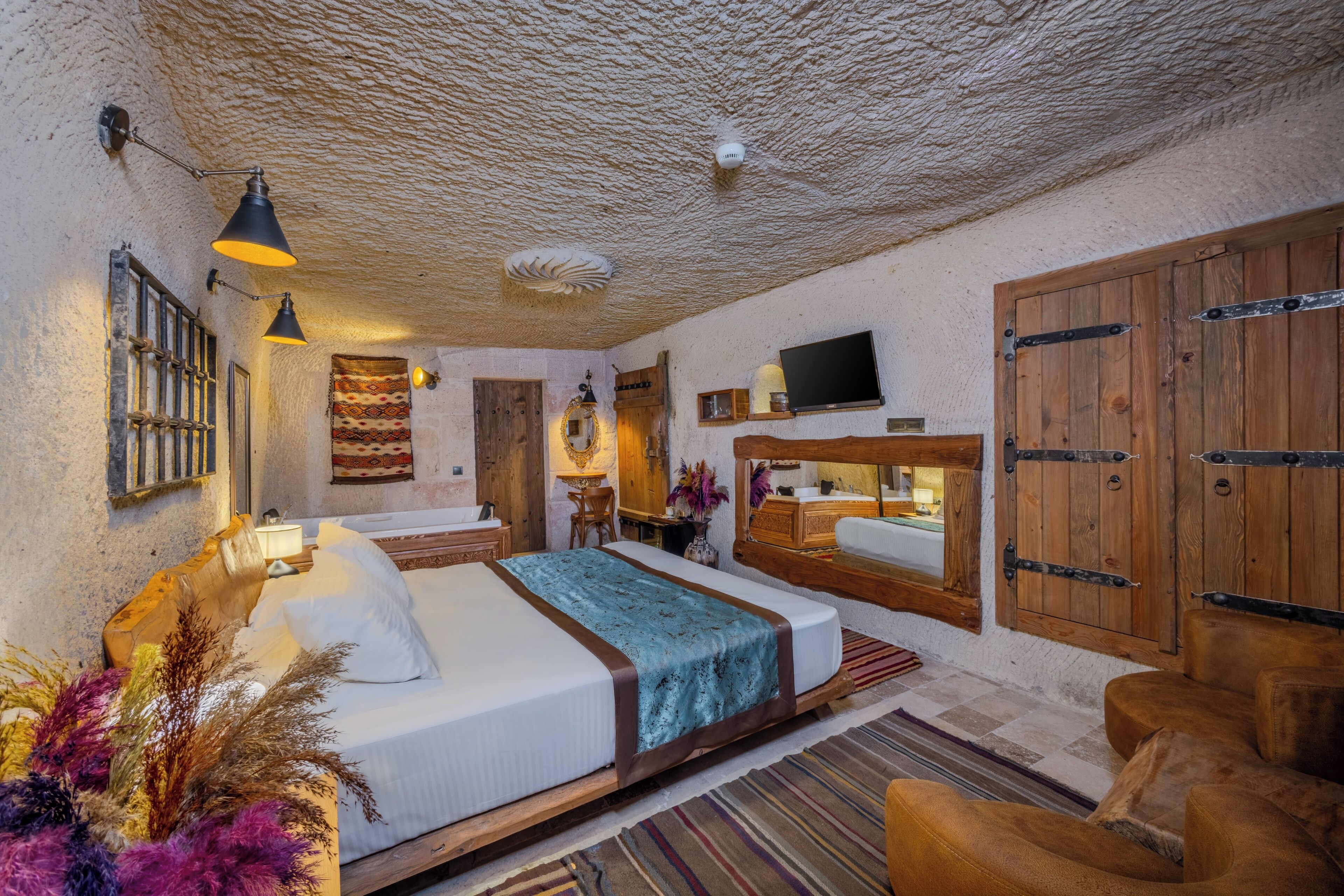 Ropa de cama de alta calidad, minibar y decoración personalizada 