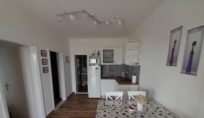 Appartement (Two Bedroom Apartment with Terrace - ) | Dineerruimte