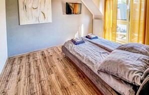 3 dormitoris, un bressol de viatge i wifi gratuïta 