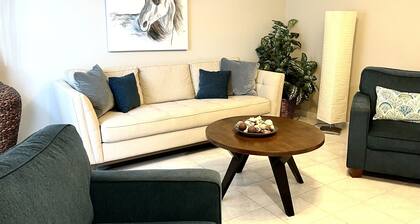 Spacious 1-bedroom just mins to WEF