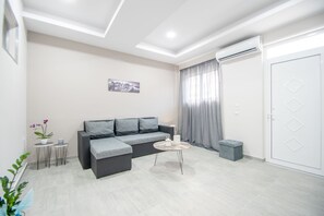 35-Zoll-LED-Fernseher mit Digitalempfang, Fernseher