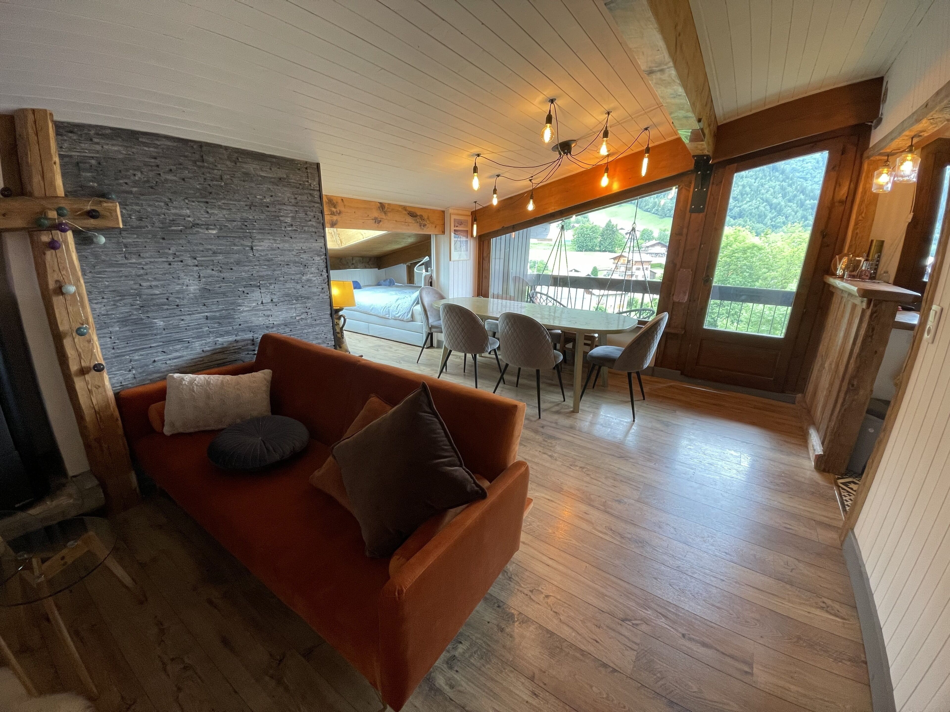 Cozy apartment in the center of the village with mountain view for 6 - 8 persons