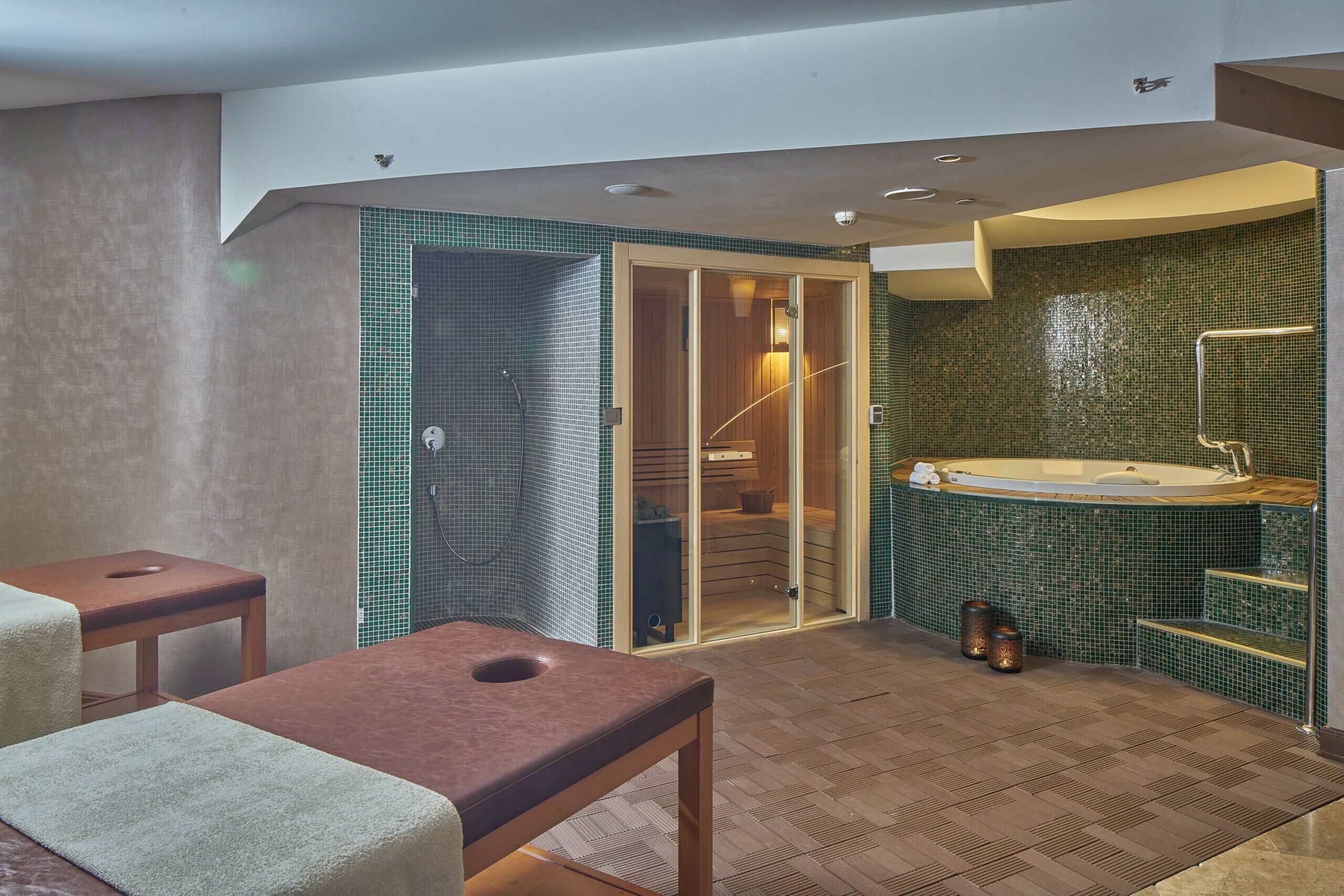 couples treatment room(s), sauna, steam room, body treatments