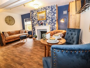Cottage | Living room - The Cheese Room (Moreton-in-Marsh)