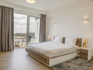 2 bedrooms, in-room safe, desk, laptop workspace