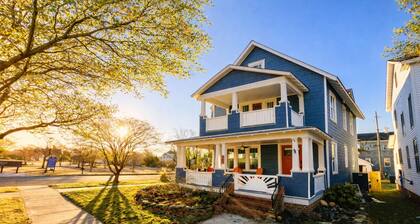 Game Barn! Next to Central Park! 2 Blocks 2 Beach/Resturants/Shops