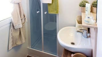 Baita | Bagno | Doccia, asciugacapelli, asciugamani