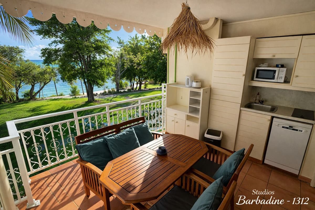 Exclusive Studio, Beach View, Beachside (Aouara 1312) | Terrace/patio