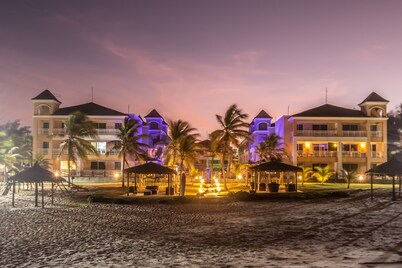 Atlantic Palace Family inn