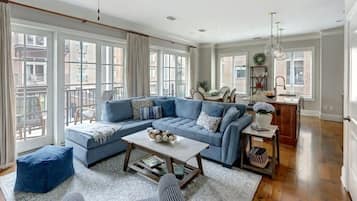 TV, fireplace, offices
