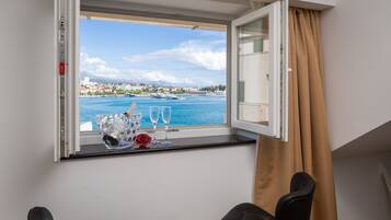 Luxury Room, Multiple Bedrooms, Sea View, Sea Facing | Front of property