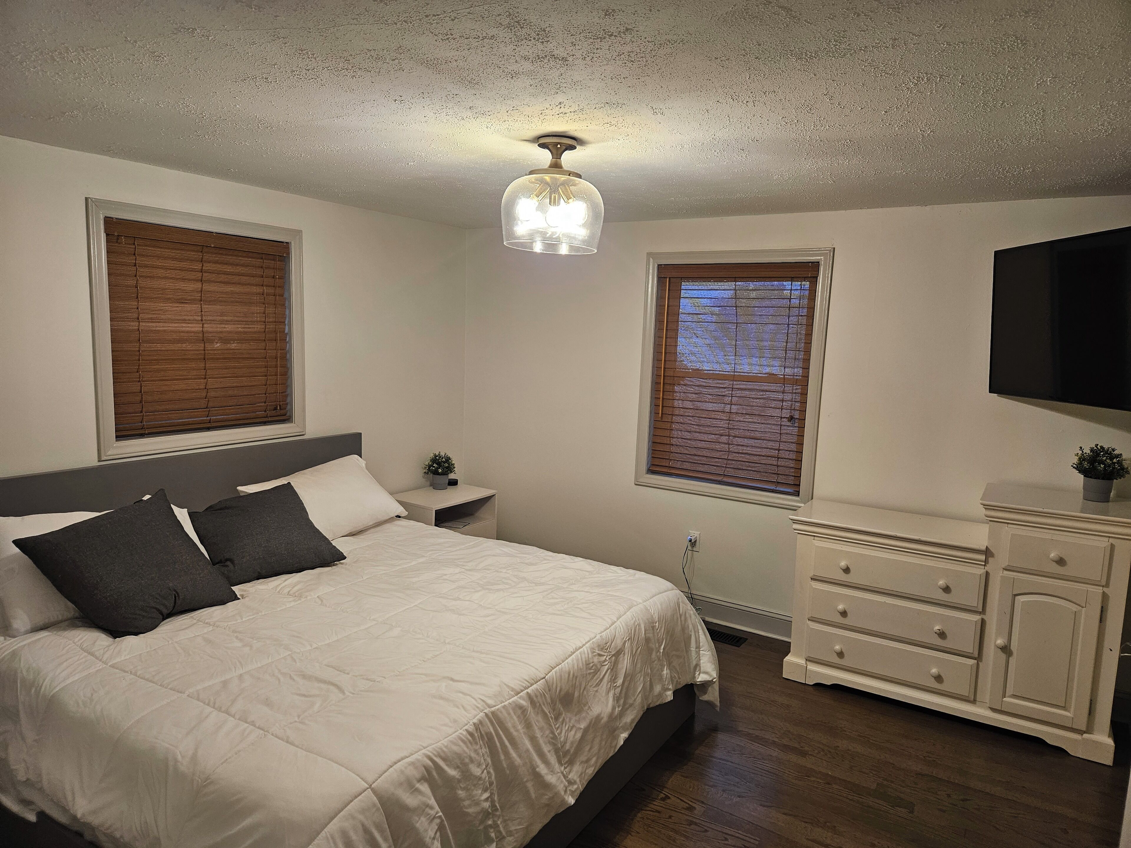 Peaceful Ranch Lake House