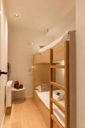 3 Schlafzimmer, Bügeleisen/Bügelbrett, Reisekinderbett, WLAN