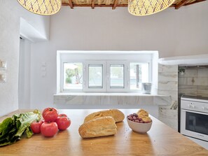 Traditionellt hus - 1 sovrum - havsutsikt | Eget kök | Minikylskåp, kaffe- och tebryggare, grytor/köksredskap och matbord