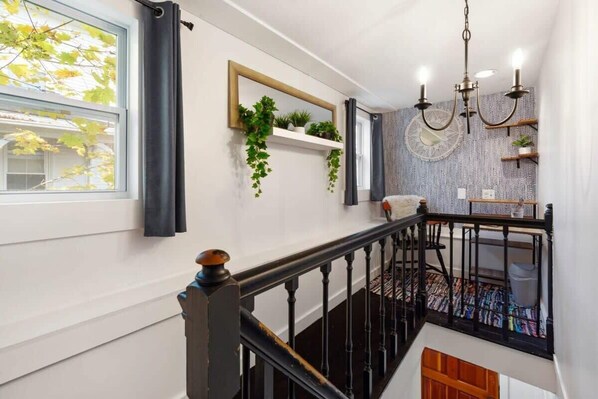 Interior - West End | Pet-Friendly | Fenced-in Yard | Grill (Portsmouth)