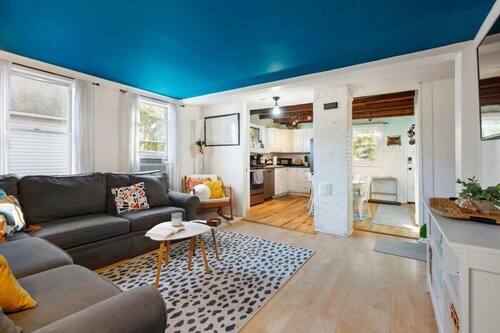 West End | Pet-Friendly | Fenced-in Yard | Grill