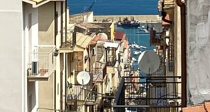 Renovated Holiday House in Castellammare del Golfo - Historic Center
