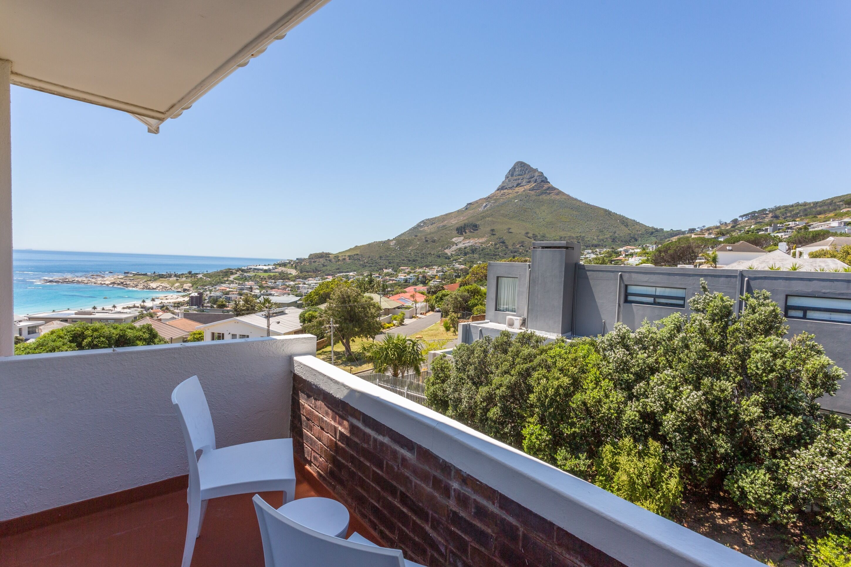 Camps Bay Holiday Apartments Unit 11