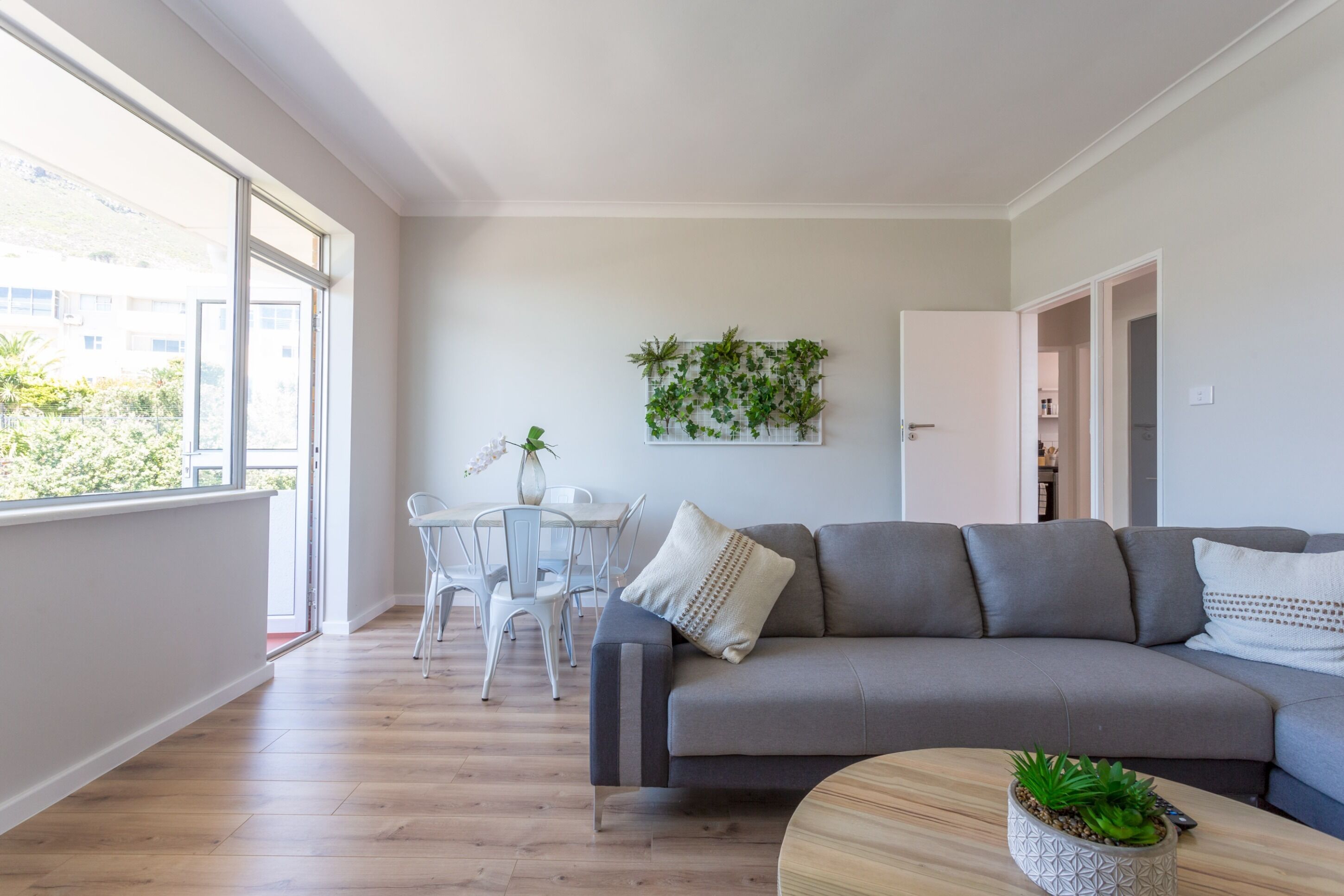 Camps Bay Holiday Apartments Unit 11