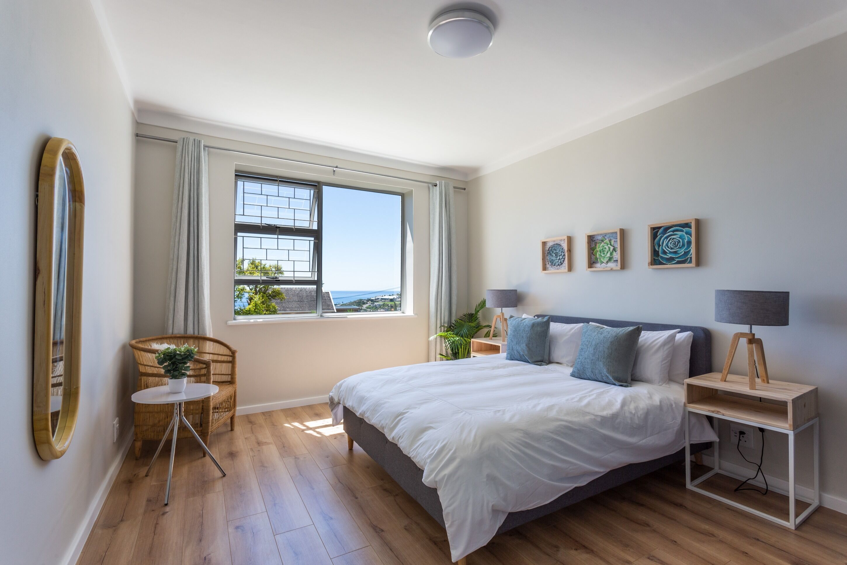 Camps Bay Holiday Apartments Unit 4
