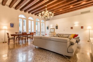 Luxury-Apartment | Wohnbereich