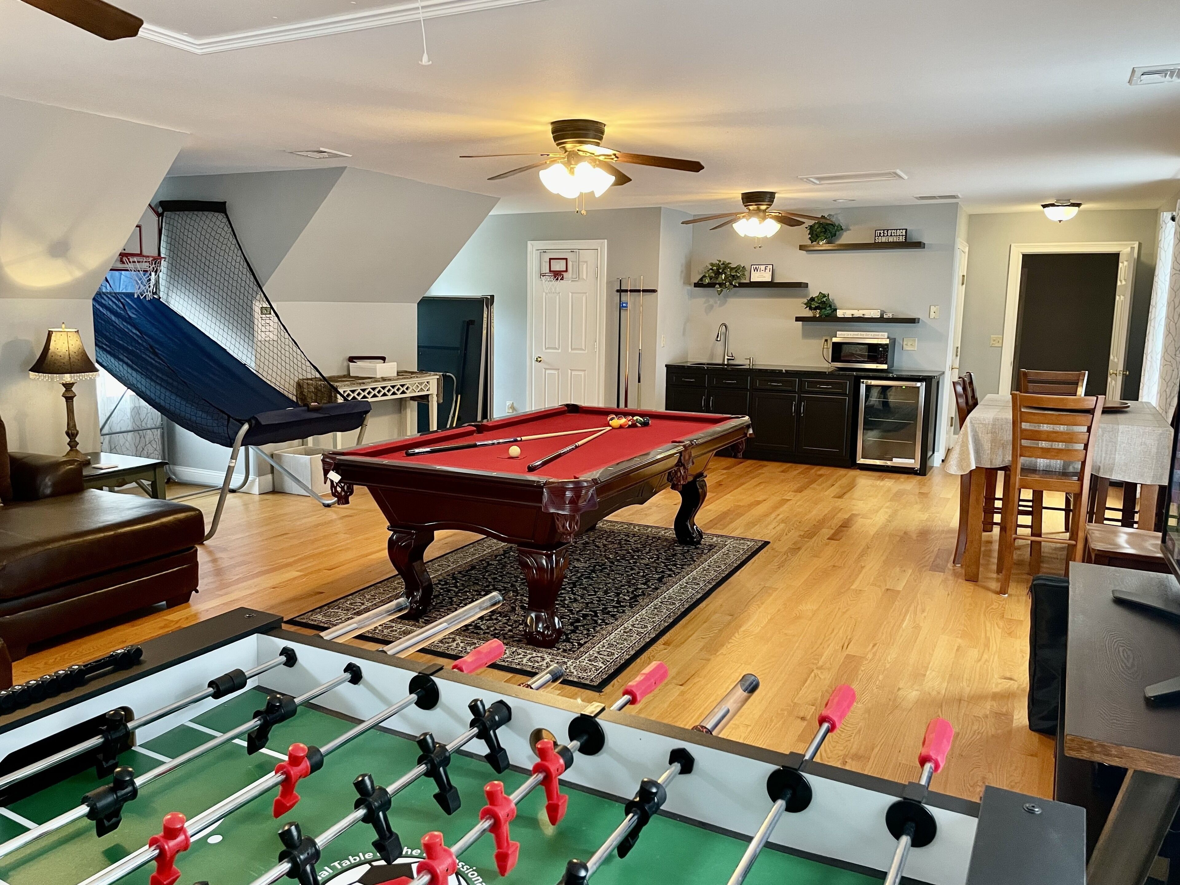 Charming New England town with HOT TUB and GAME ROOM