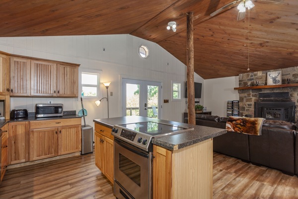 Frigorífic, microones, forn i placa de cuina