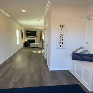 Interior - New 3 Bdr Home - Clemson / Pendleton - Close to Everything (Pendleton)