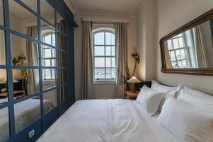 Standard Room, Sea View 6 | 埃及棉床单、高档床上用品、客房内保险箱、特色装修