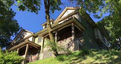 Restored 1906 3-Bedroom Townhouse Overlooking the Mississippi River unit #1.