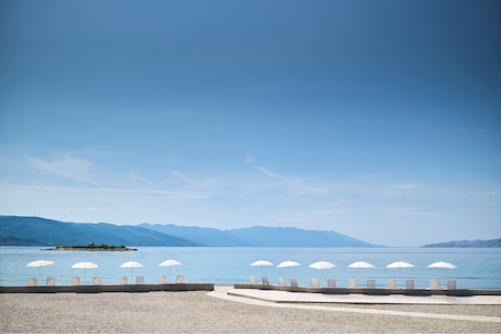 Beach. Aminess Vival Casa Lisanj